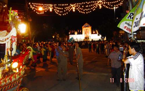 lifting up the lights to let the float pass underneath